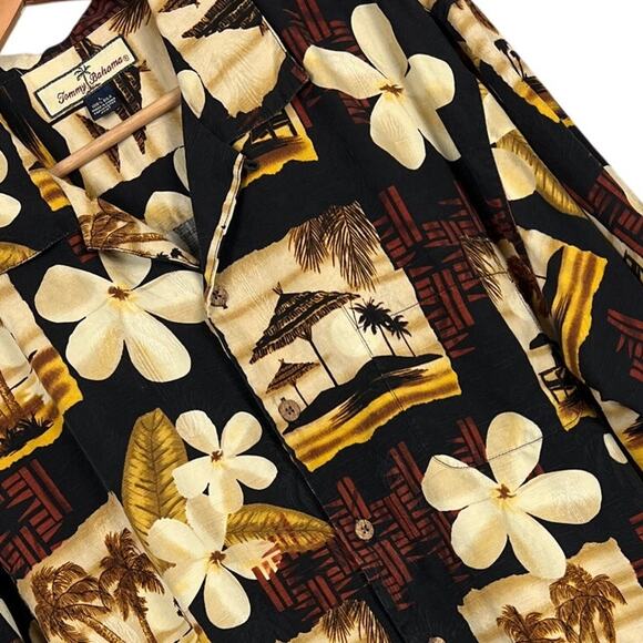 Tommy Bahama Men L 100% Silk Hawaiian Aloha Shirt Tropical Floral Palm Tree Camp - Picture 1 of 9